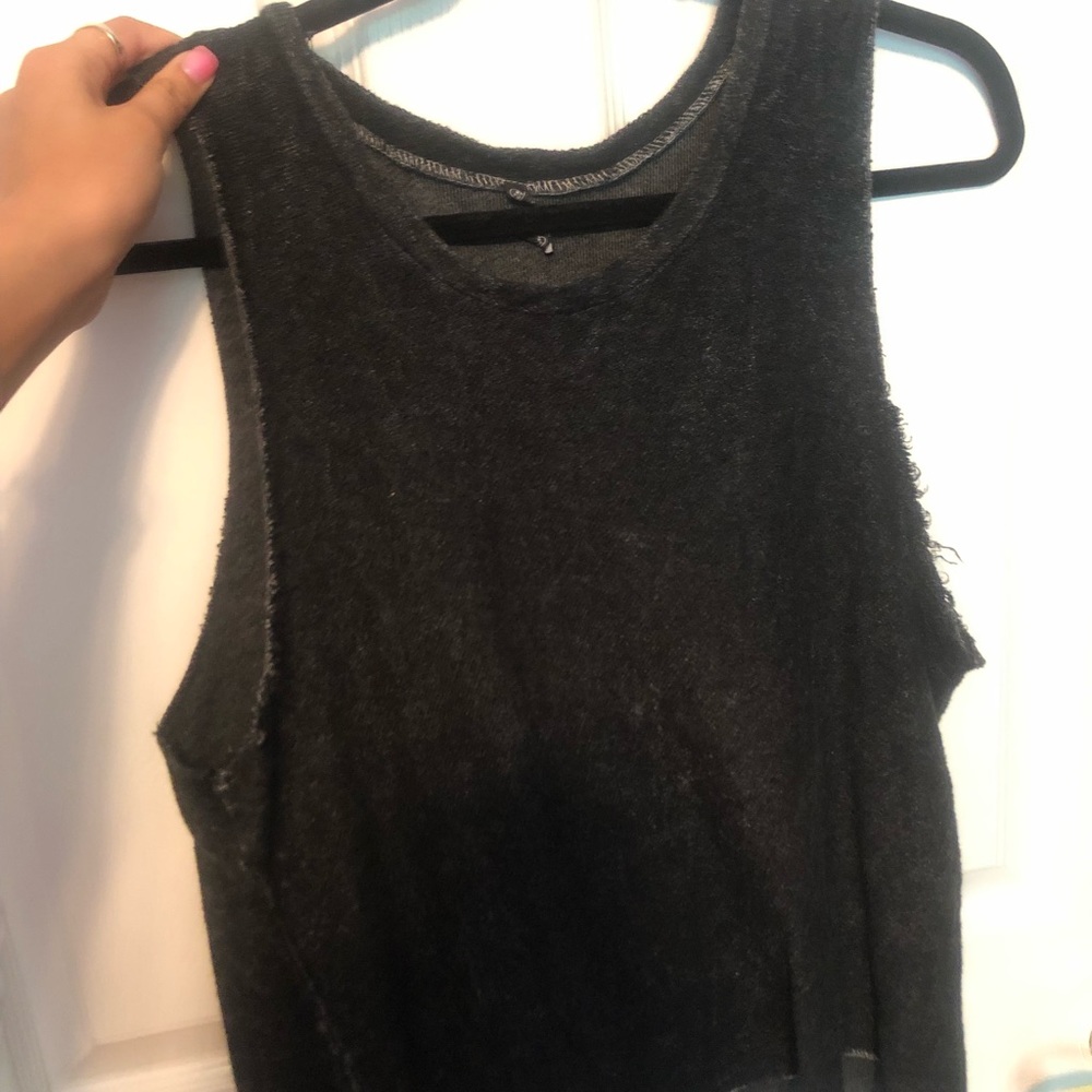 Grey tank top